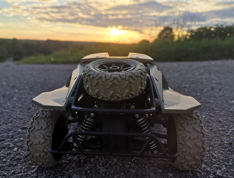 RC Allrad Rallye Truck PHANTOM 4WD Ferngesteuertes Auto Monster Truck 2,4 Ghz.