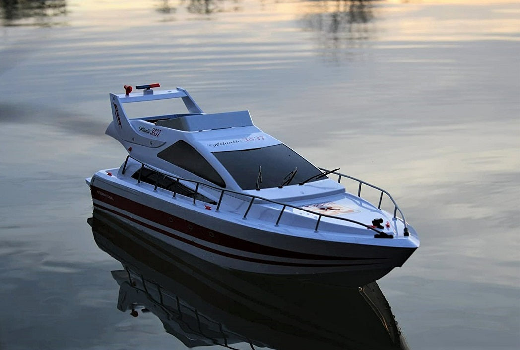 RC 2,4 Ghz. ATLANTIC YACHT ferngesteuertes Schiff Boot Rennboot RTR