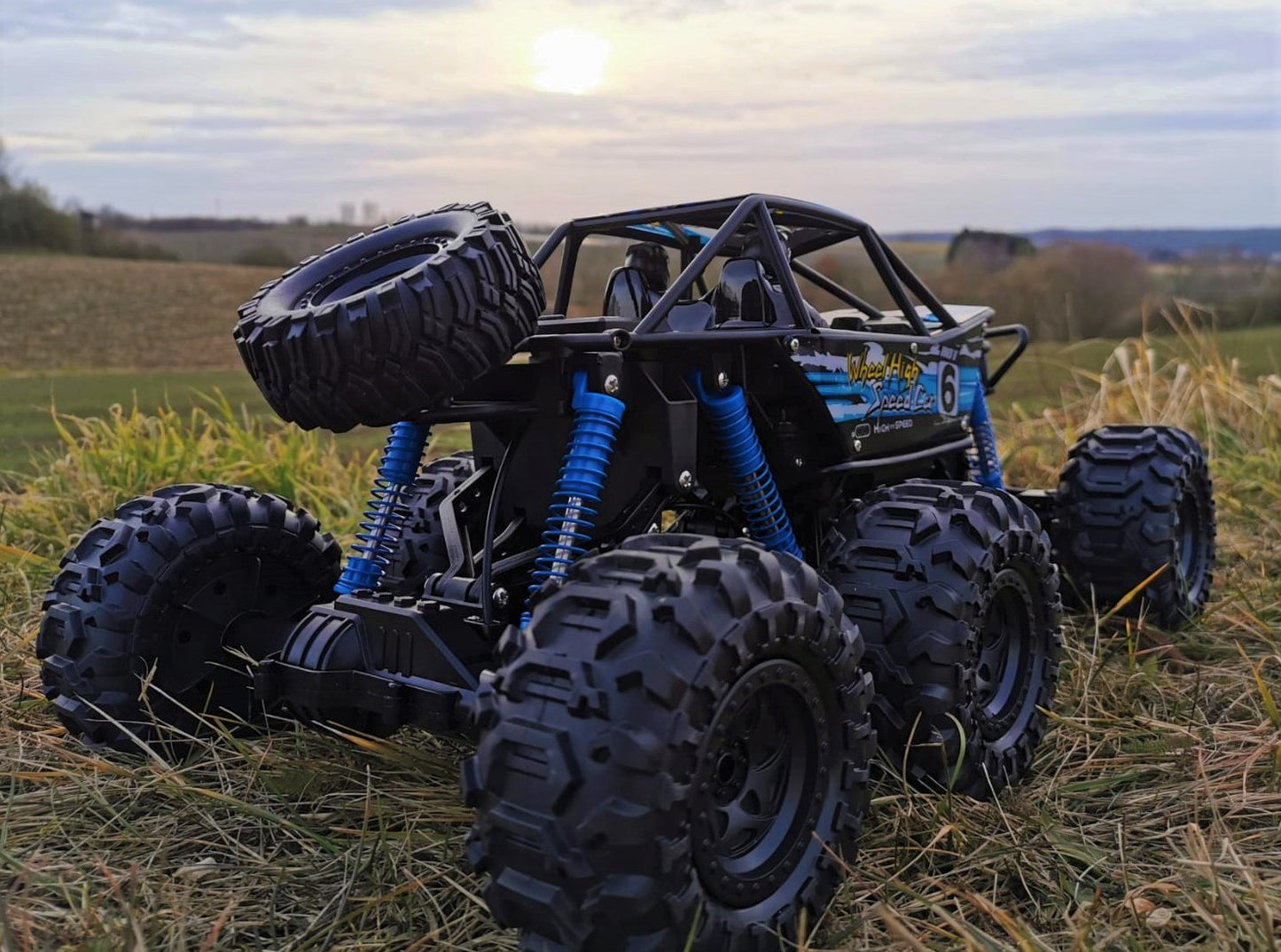 RC Rock Crawler SUPER SCORPION 6x6 Allrad ferngesteuerter Monster Truck 2,4 Ghz.