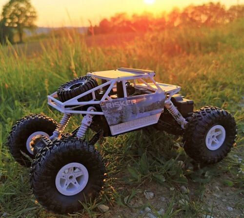 RC 2,4 Ghz. Rock Crawler SHARKOON 4WD Ferngesteuertes Auto Monster Truck Buggy