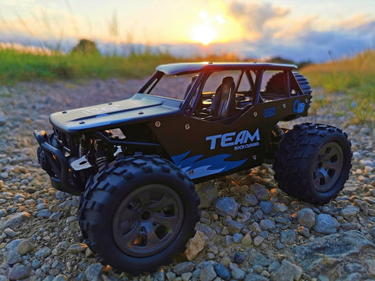 RC 2,4 Ghz. Monster Truck SUPER COBRA Ferngesteuertes Auto Monster Truck Buggy