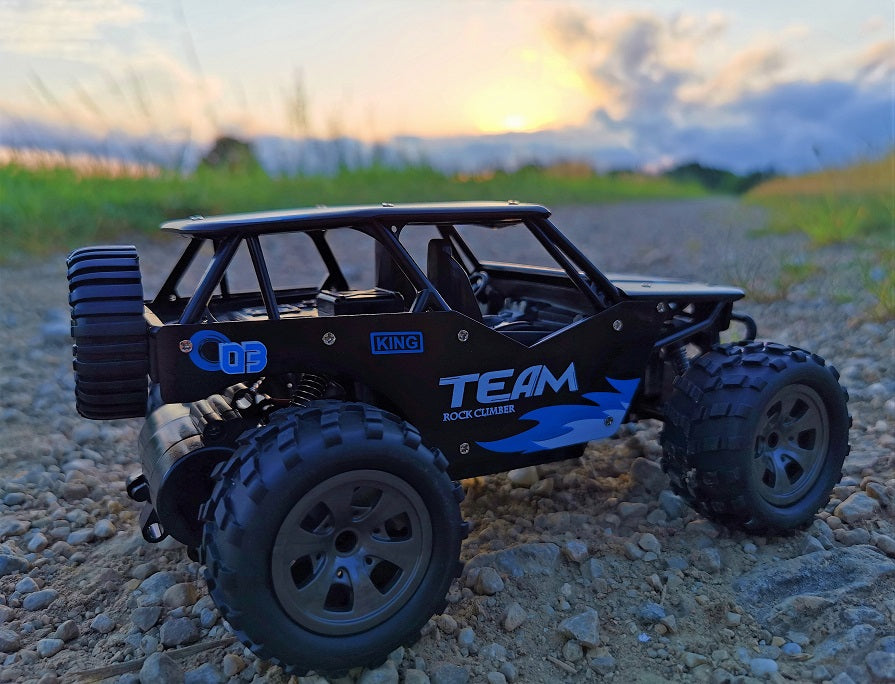 RC 2,4 Ghz. Monster Truck SUPER COBRA Ferngesteuertes Auto Monster Truck Buggy