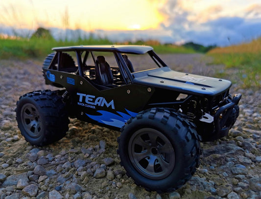 RC 2,4 Ghz. Monster Truck SUPER COBRA Ferngesteuertes Auto Monster Truck Buggy