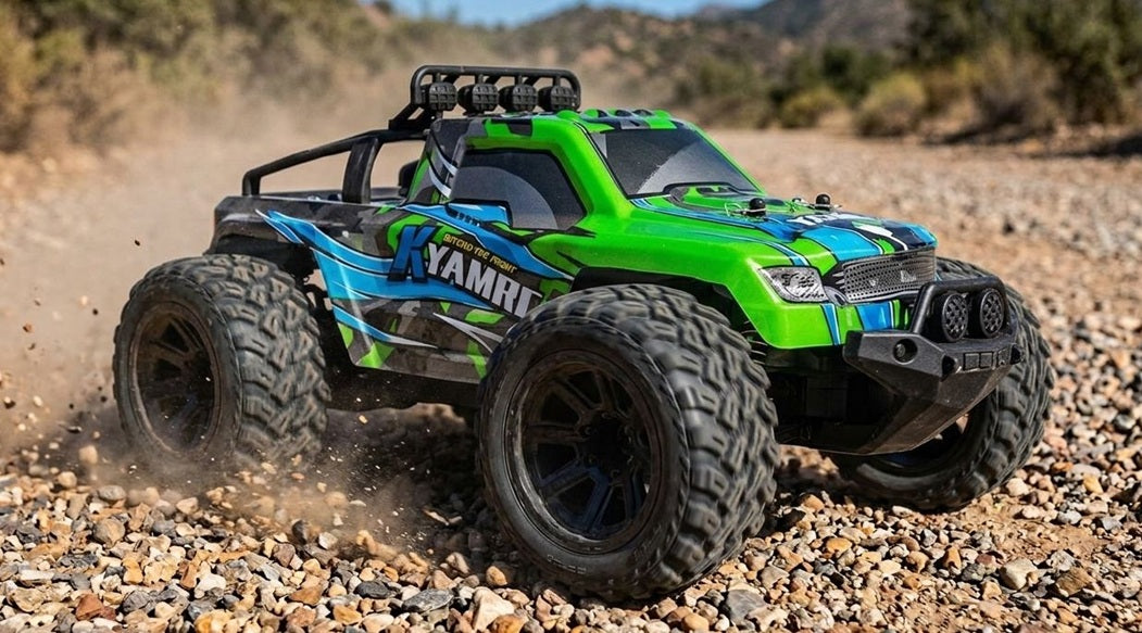 RC Monster Truck DESERT DEVIL ferngesteuertes Auto Buggy Geländewagen 2,4 Ghz.
