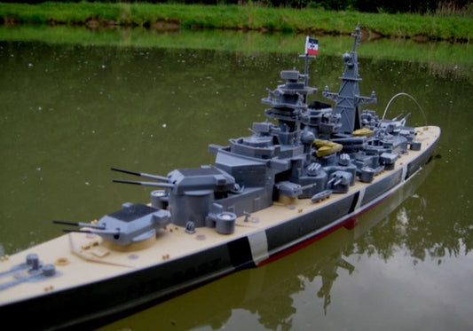 2,4 Ghz RC Schlachtschiff BISMARCK ferngesteuertes Kriegsschiff Schiff Boot Zerstörer